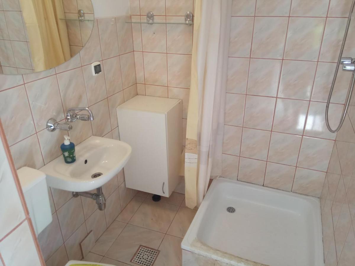 Pokoj Blisko Morza Hotel Kołobrzeg Kültér fotó